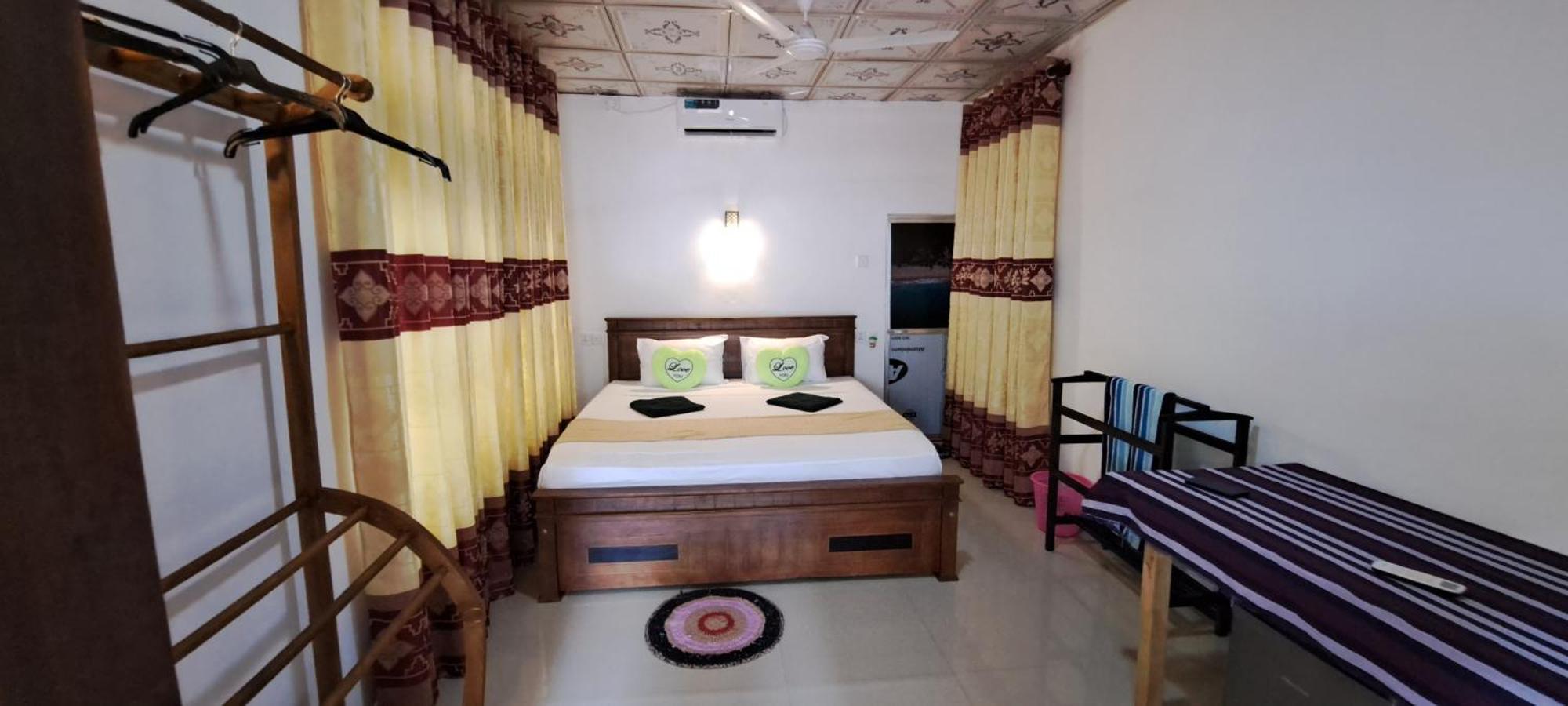 Kavidi Villa Home Stay Tangalle Værelse billede