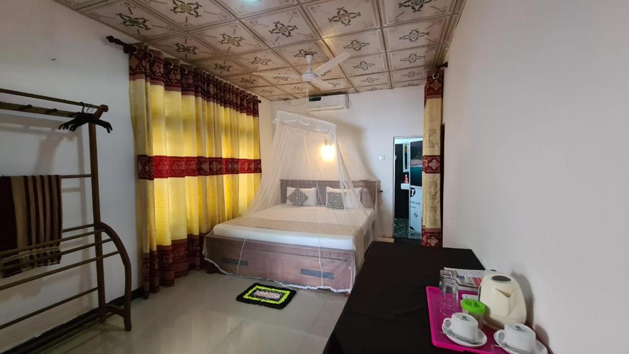 Kavidi Villa Home Stay Tangalle Værelse billede